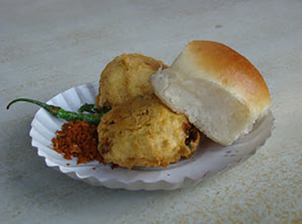 Vada_Pav By Knayak1985