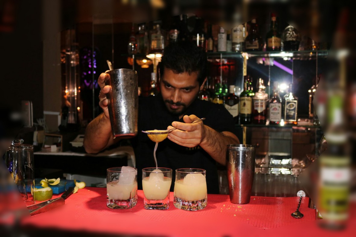 Bartender en RajusIndianCity